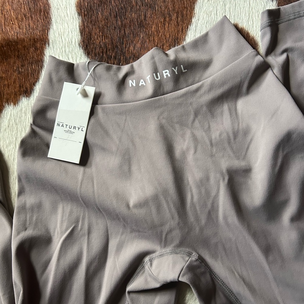 NATURYL Women's Shapewear in Gray (no tags and used a few times)